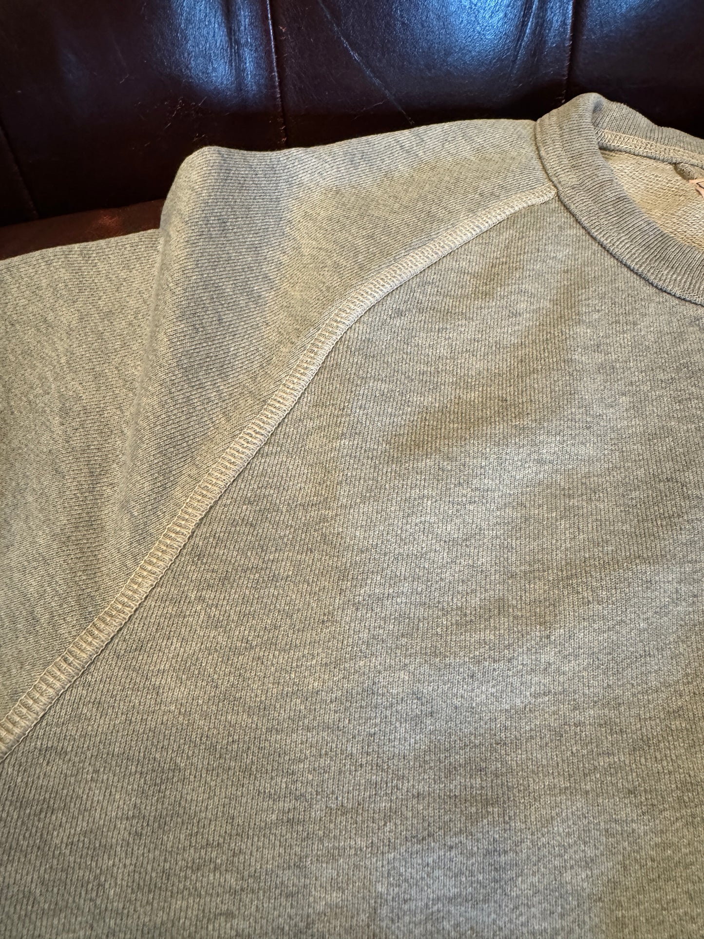 Guts & Glory コットン/レーヨンスウェットシャツ