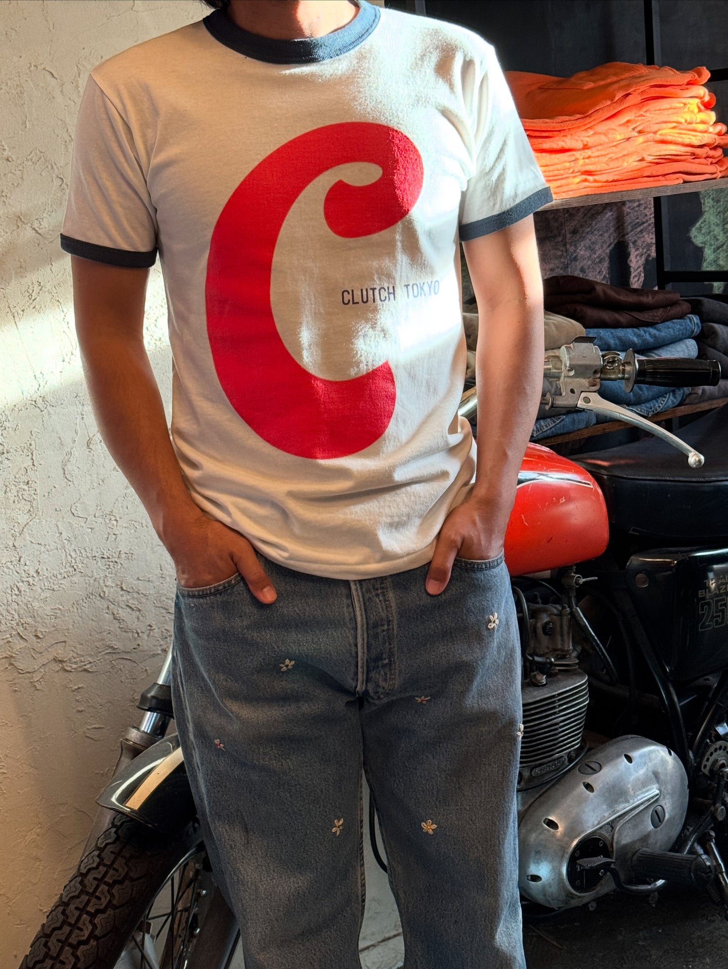 CLUTCH TOKYOオリジナルリンガーTシャツ　Original Ring Tee White x Navy（在庫僅少）