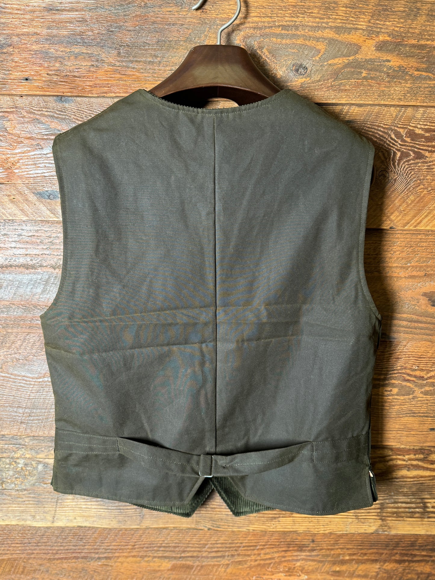 leurs de Bagne / Le Gilet  “LE MILORD” コーデュロイジレ— Velours Kaki（ブリスベン・モス　コーデュロイ／カーキ）