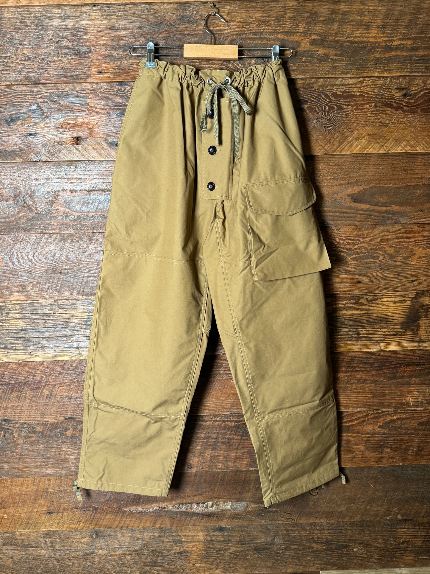 Fleurs de Bagne / SUBMARINER パンツ  — VENTILEベンタイル（British Millerain）使用（サンドベージュ）