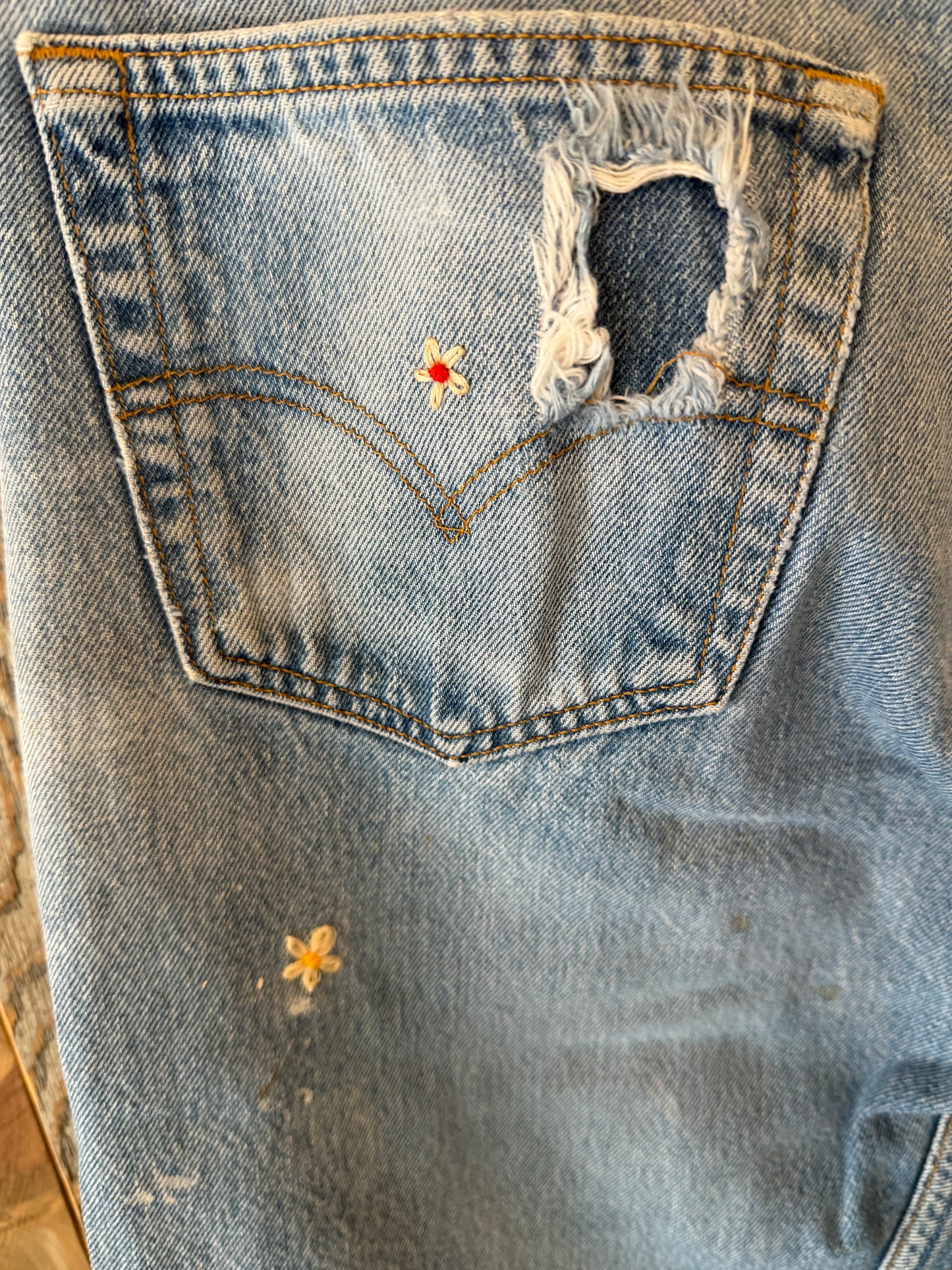 人気のハードダメージ！　SHANANA MIL<シャナナミル>　Levi's 501 HAND CUSTOM JEANS W36（実寸34インチ相当）_SM48