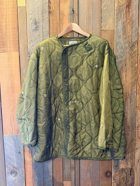 ＜新入荷＞SHANANA MIL<シャナナミル>Daisy®️ sizeM　US ARMY M-65 ’フィッシュテイル' パーカ用ライナー　SM61
