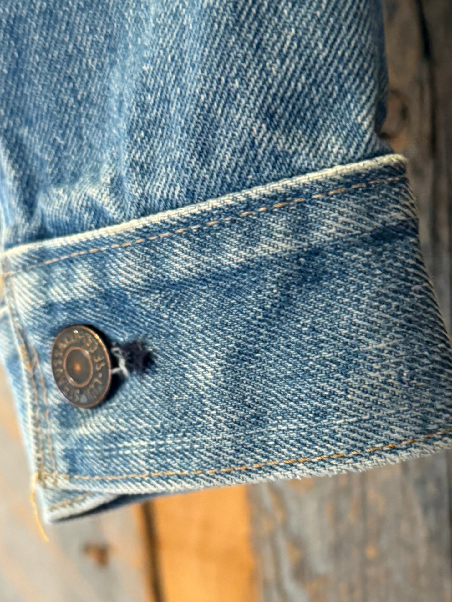 ＜新入荷＞SHANANA MIL<シャナナミル>Daisy®️ size44　Vintage Levi's 70505 Made in USA