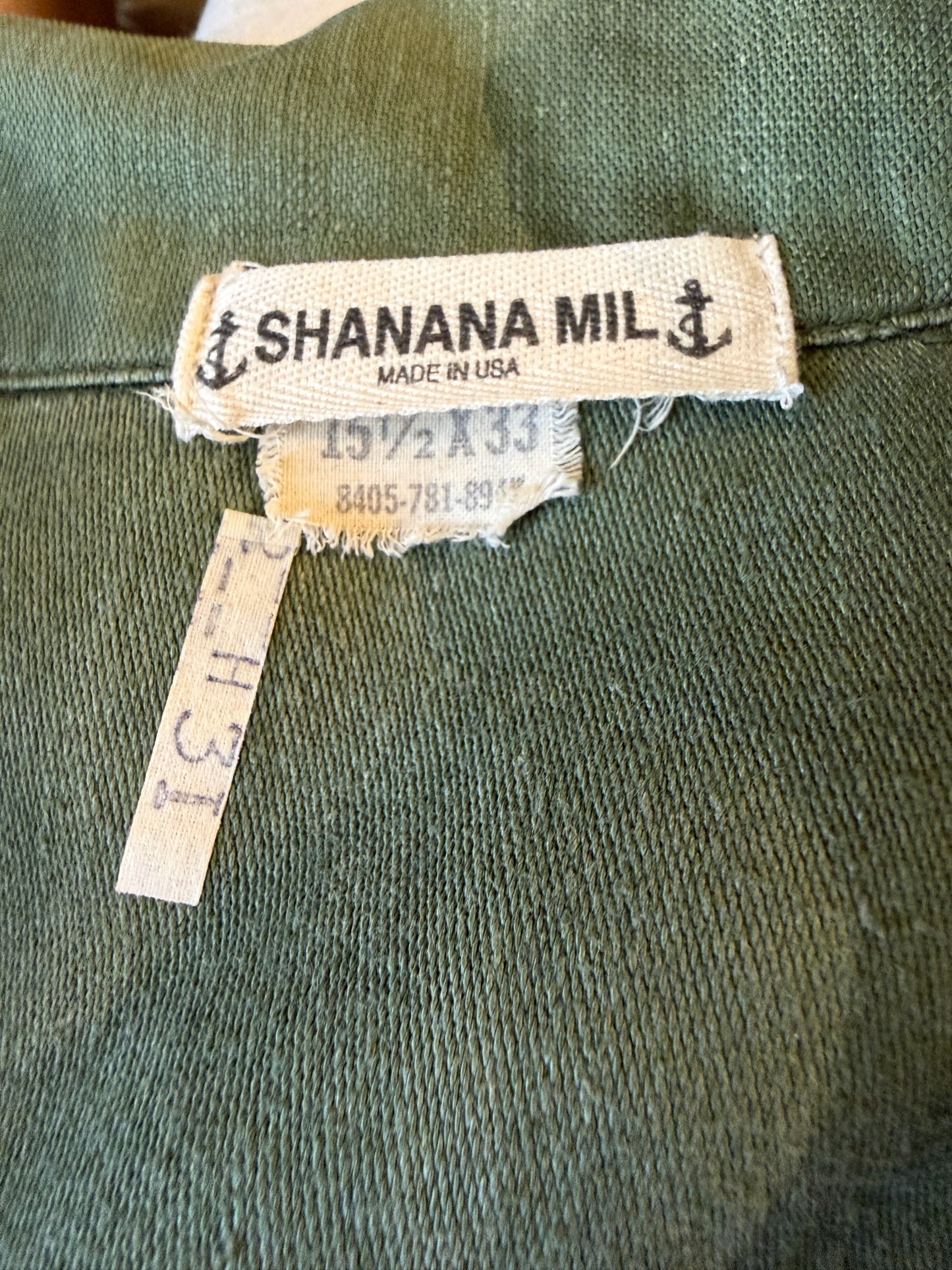 SHANANA MIL<シャナナミル>　US ARMY Re-make Shirts OG107　Size M SM42