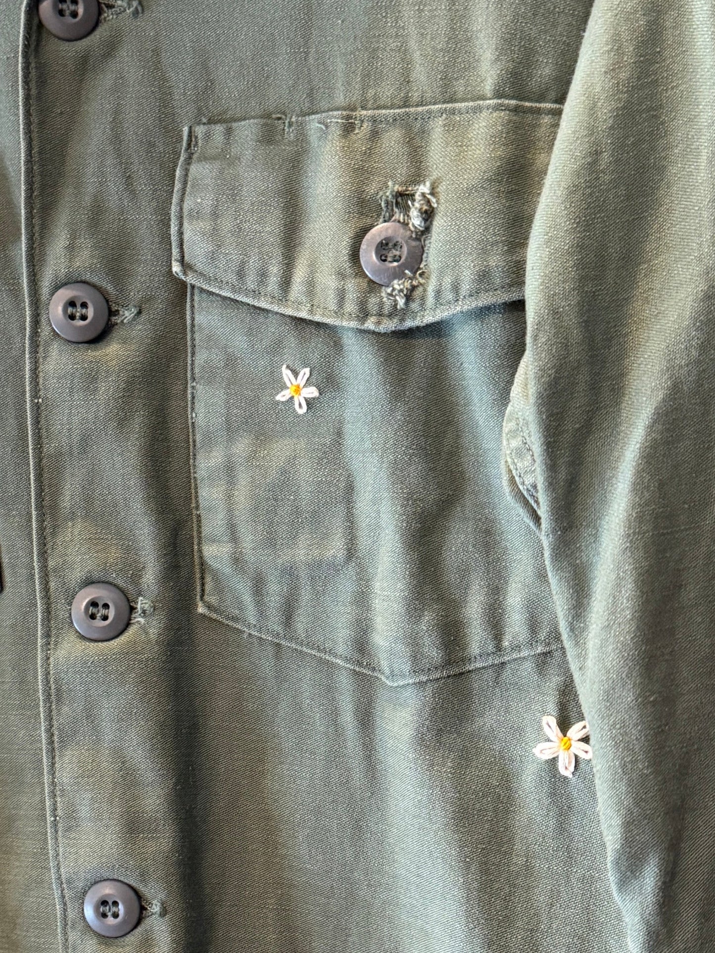 SHANANA MIL<シャナナミル>　US ARMY Re-make Shirts OG107　Size M SM41