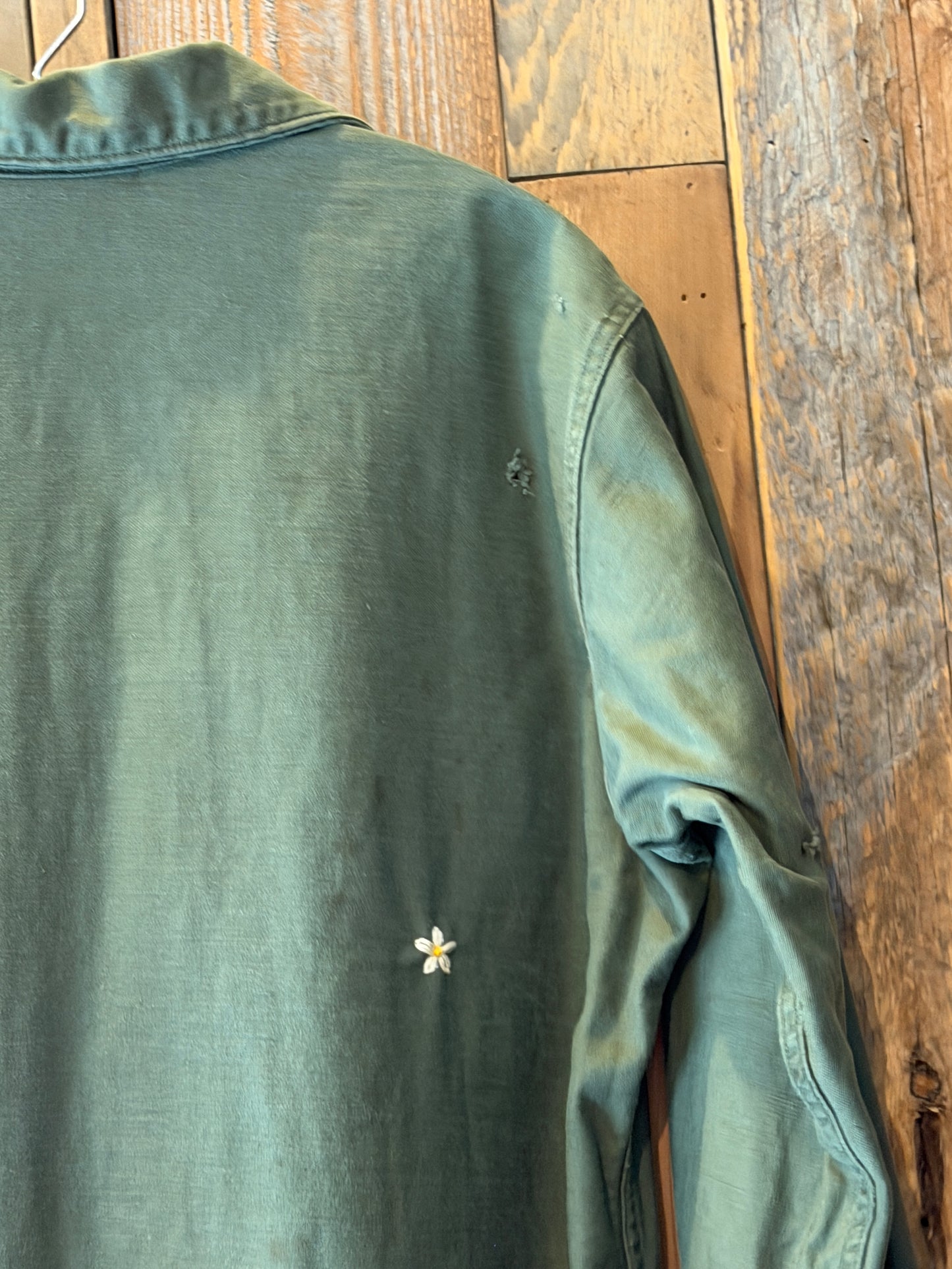 SHANANA MIL<シャナナミル>　US ARMY Re-make Shirts OG107　Size M SM41